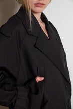 Cargar imagen en el visor de la galería, Oversized Cropped Trench Coat