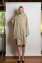 Cargar imagen en el visor de la galería, Scarf Trench Coat