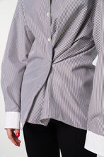 Cargar imagen en el visor de la galería, Striped Two-Way Shirt
