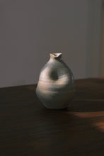 Load image into Gallery viewer, Vase

