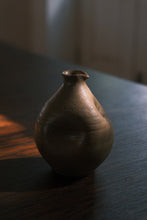 Load image into Gallery viewer, Vase
